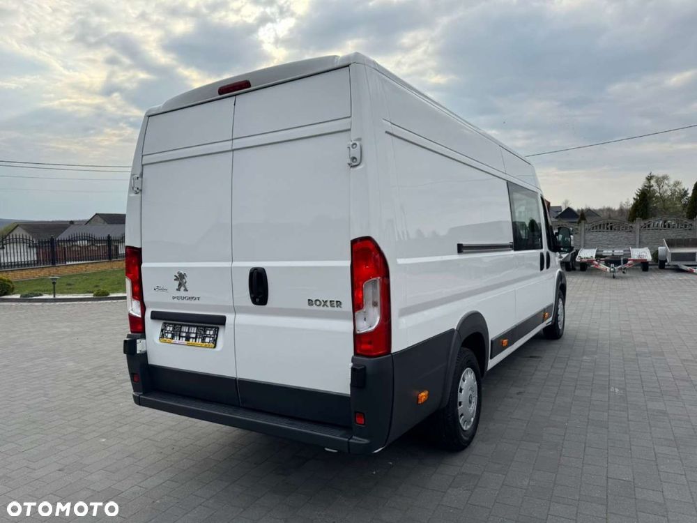 Peugeot Boxer  Maxi  7-osobowy - 23