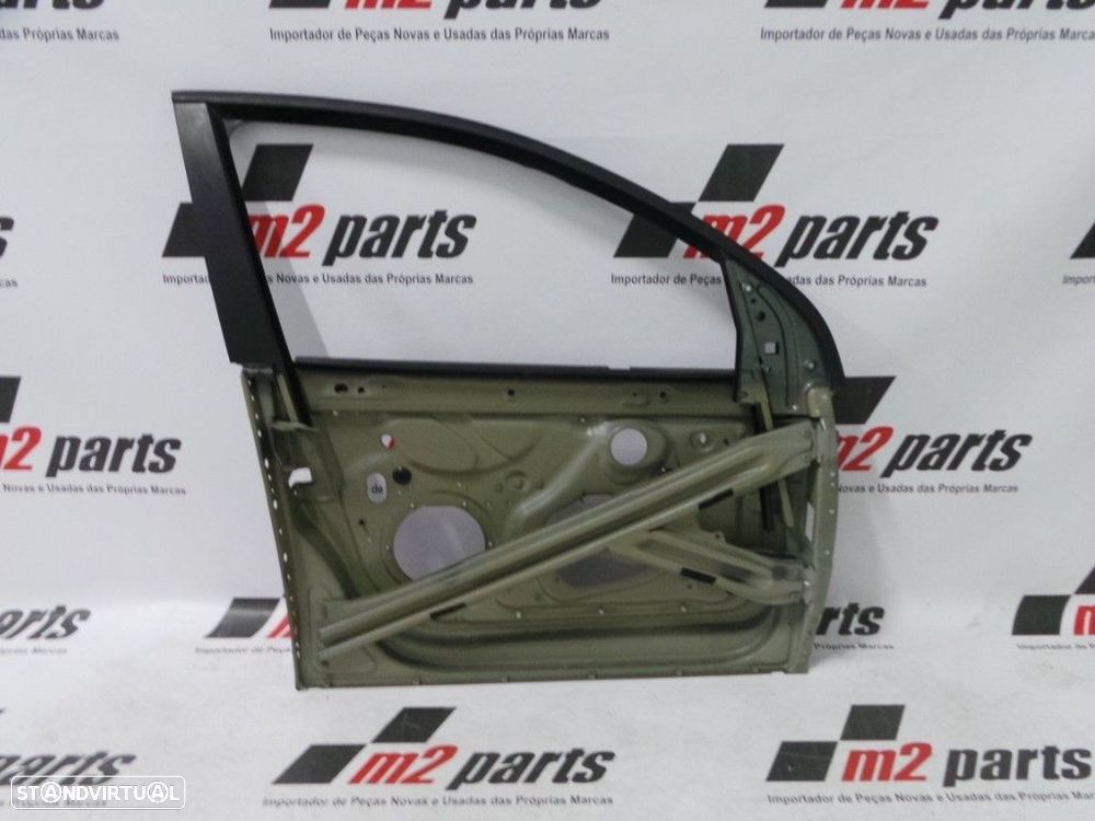 Estrutura de porta Direito/Frente Seminovo/ Original VW GOLF V (1K1) 1K4831301 - 1