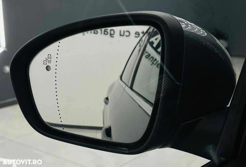 Renault Arkana E-TECH 145 INTENS - 33