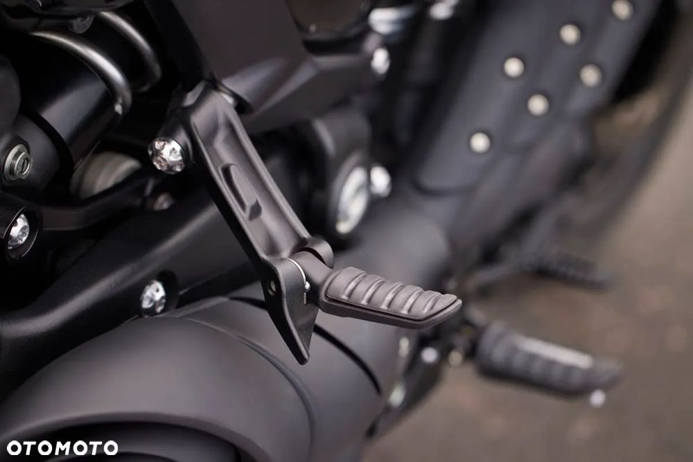 Triumph Rocket - 19