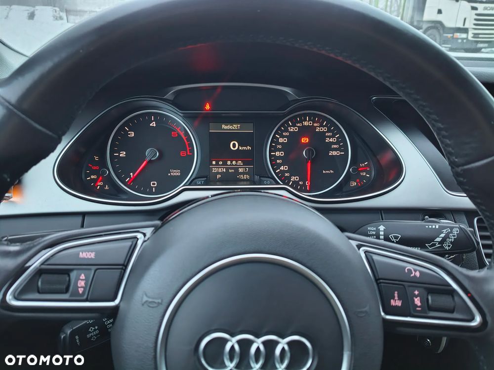 Audi A4 Avant 2.0 TDI DPF quattro S tronic Attraction - 13