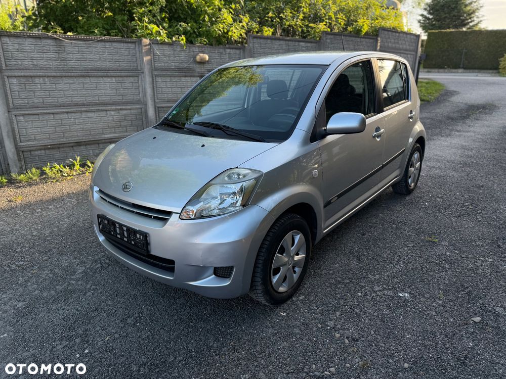 Daihatsu Sirion 1.0 CooLine - 1