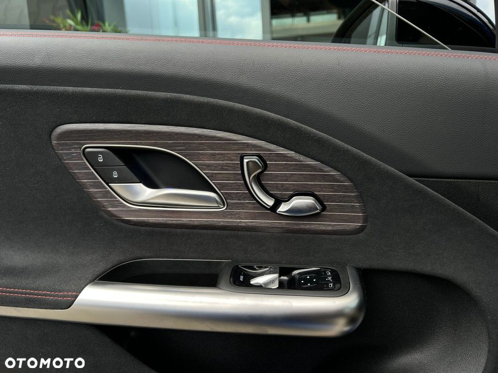 Mercedes-Benz CLA - 9