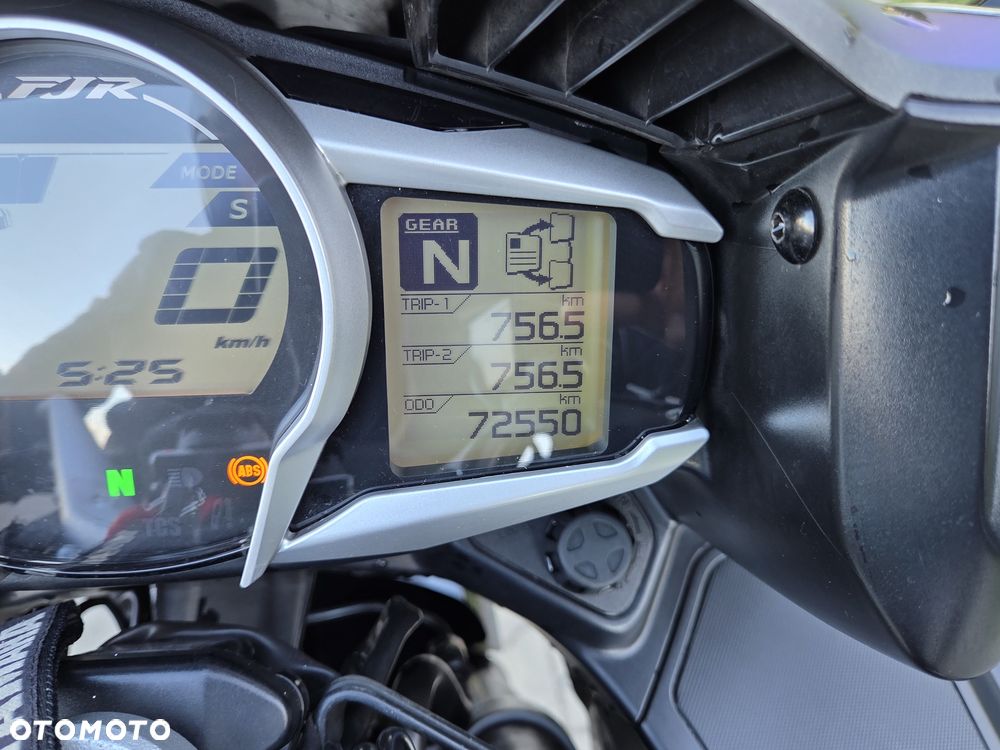 Yamaha FJR - 40