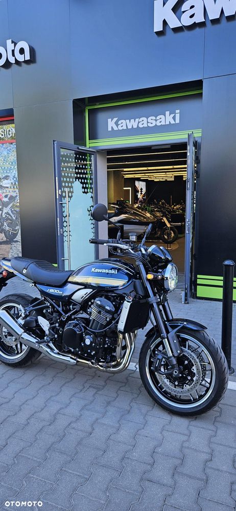 Kawasaki Z 900 RS - 4