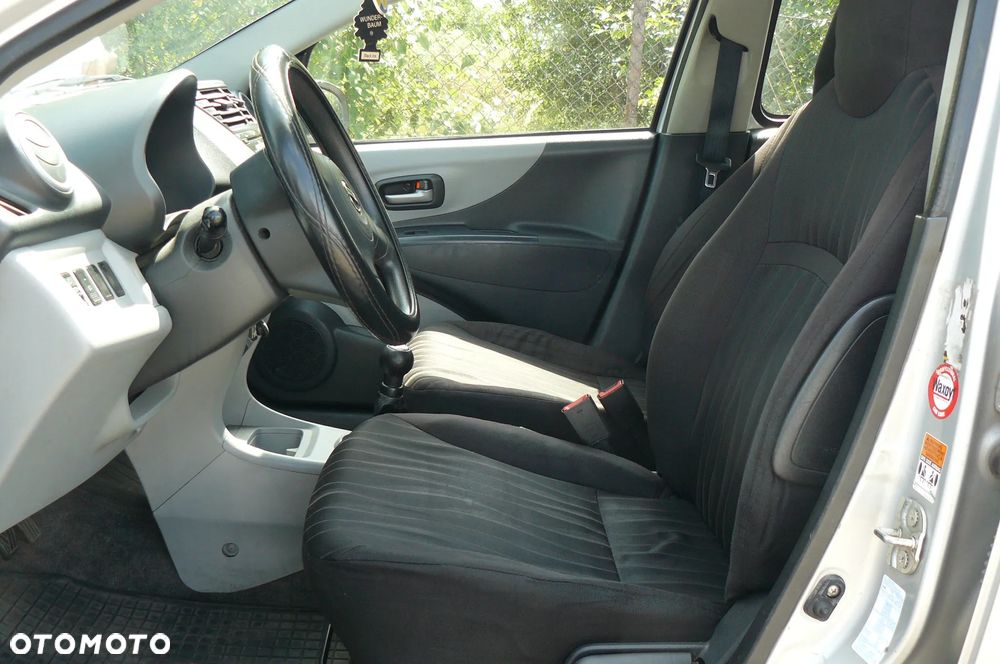 Nissan Pixo 1.0 Visia - 6