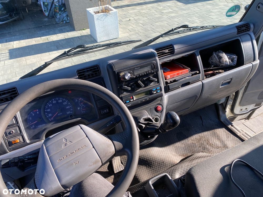 Mitsubishi Canter - 10