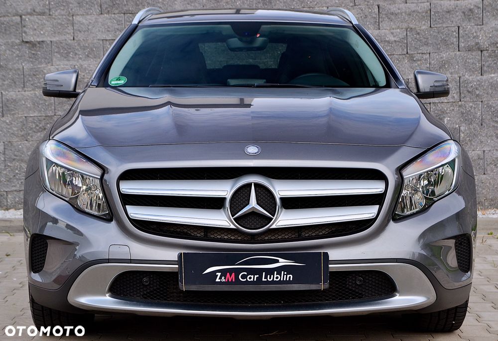 Mercedes-Benz GLA 200 Urban - 3