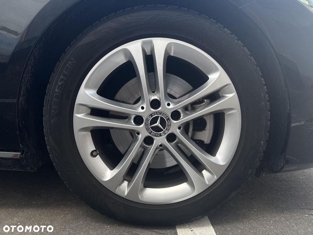 Mercedes-Benz CLA - 24