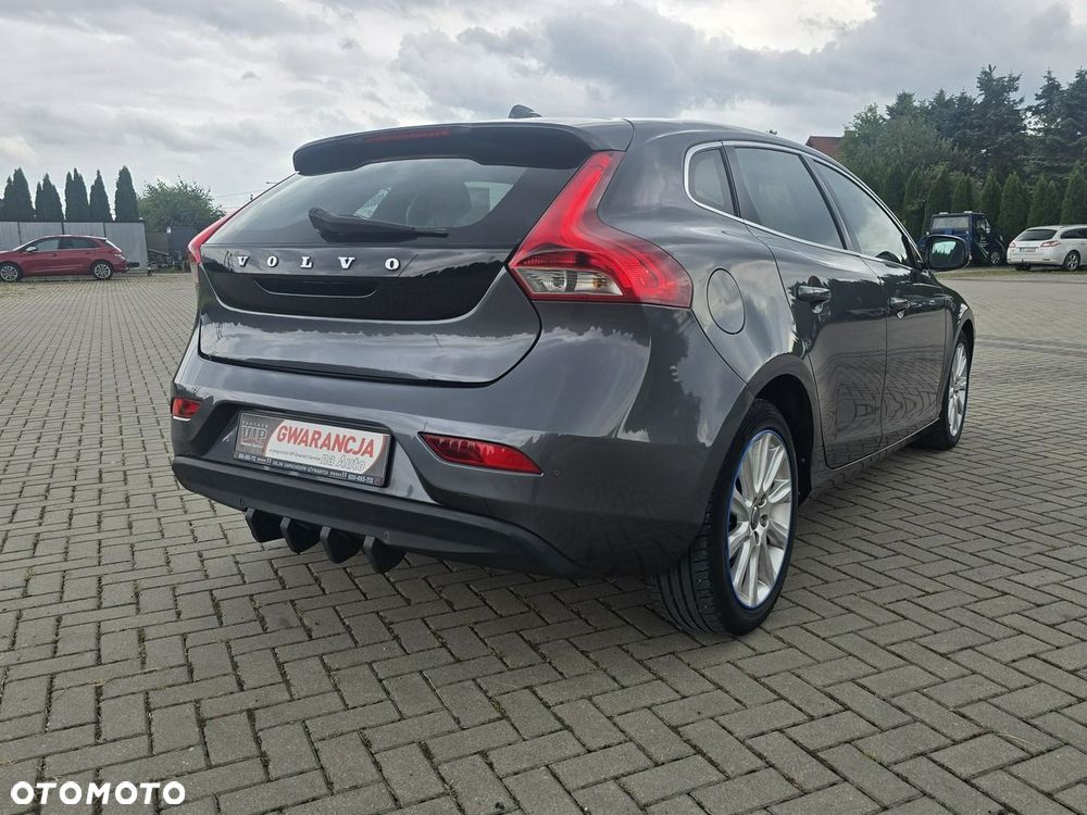Volvo V40 - 20