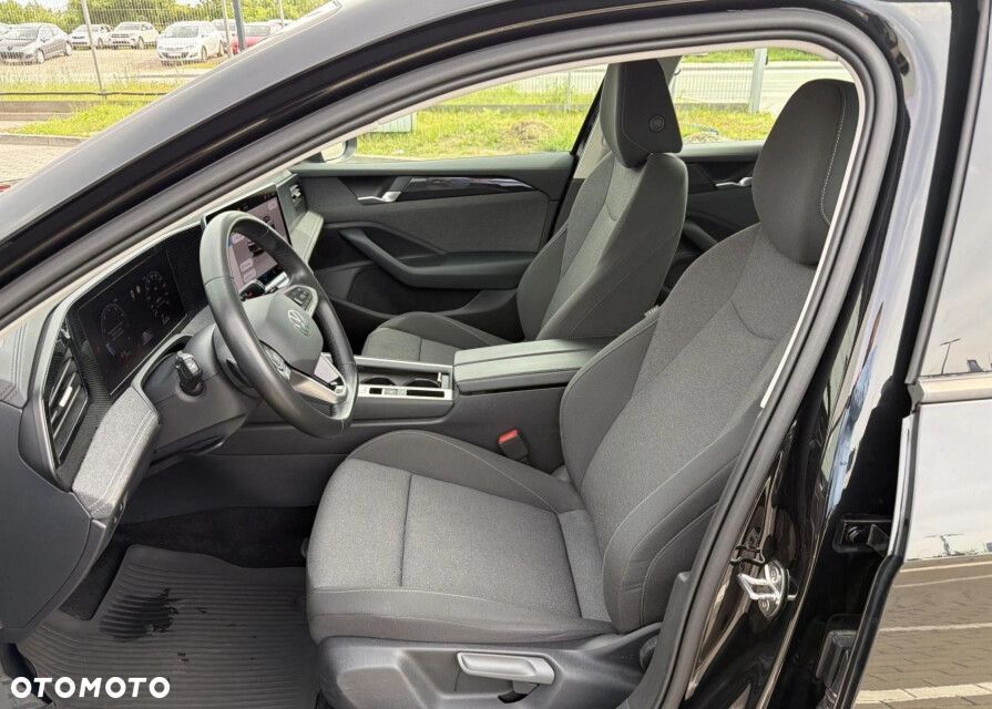 Volkswagen Passat - 3
