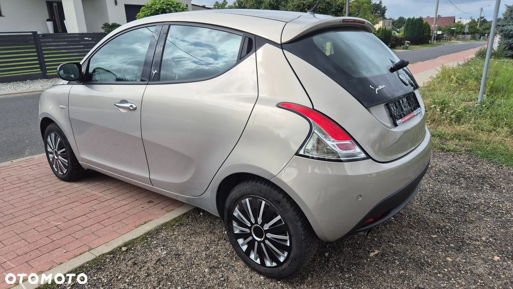 Lancia Ypsilon Y 1.2 8v Platinum - 7