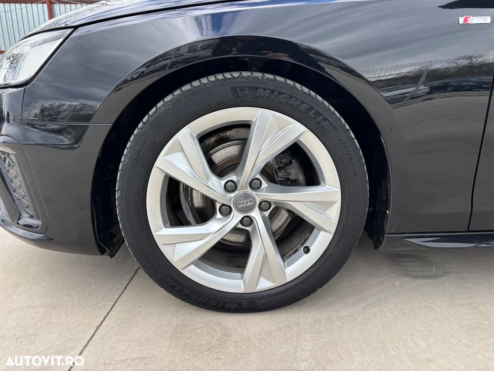 Audi A4 2.0 35 TFSI S tronic MHEV S Line - 40
