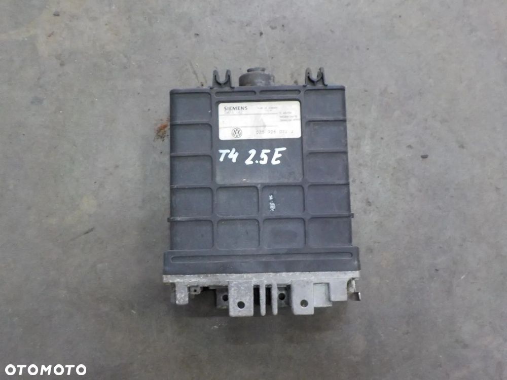 VW T4 2.5 BENZYNA KOMPUTER STEROWNIK 023906022J - 1