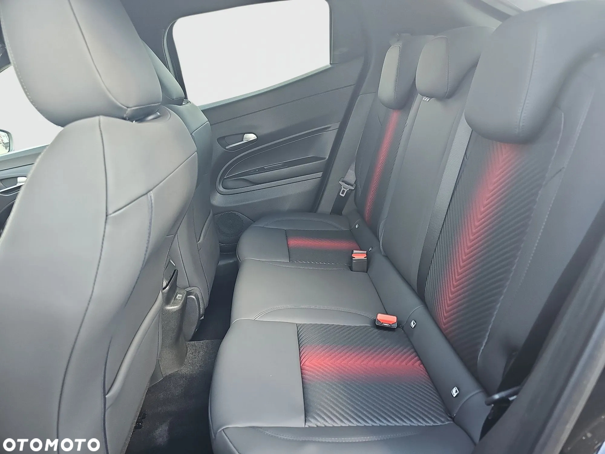 Alfa Romeo Junior 1.2 mHEV Ibrida Q4 eDCT - 24