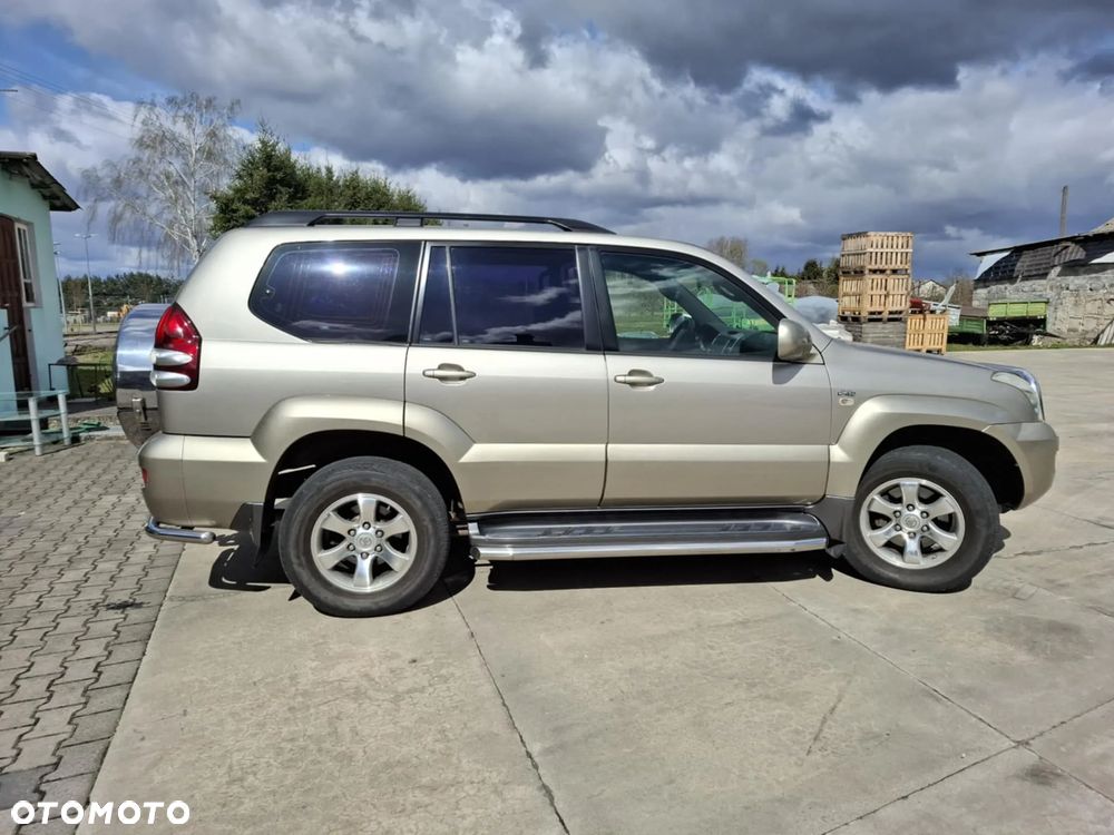 Toyota Land Cruiser - 9