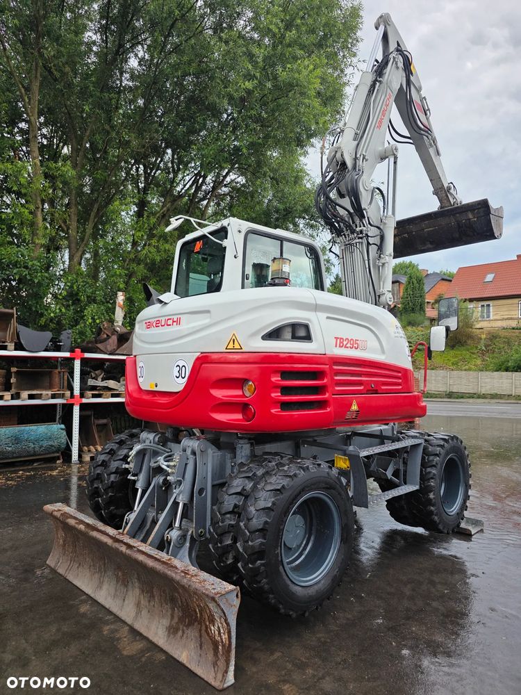 Takeuchi TB 295W Powertilt - 10