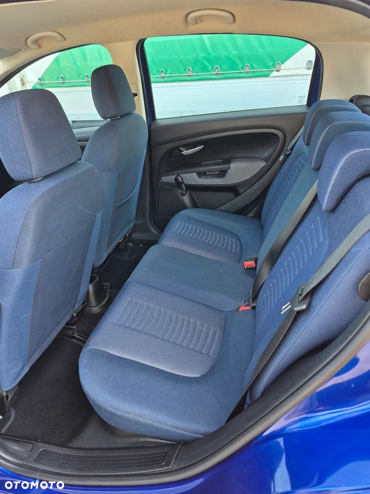 Fiat Grande Punto 1.4 8V - 11