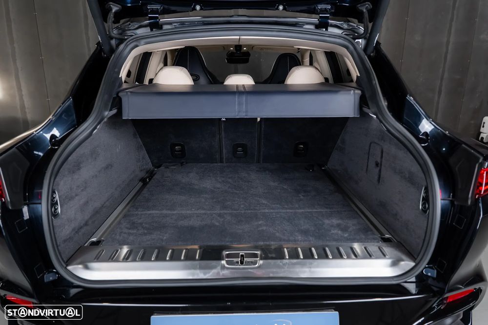 Aston Martin DBX Standard - 31