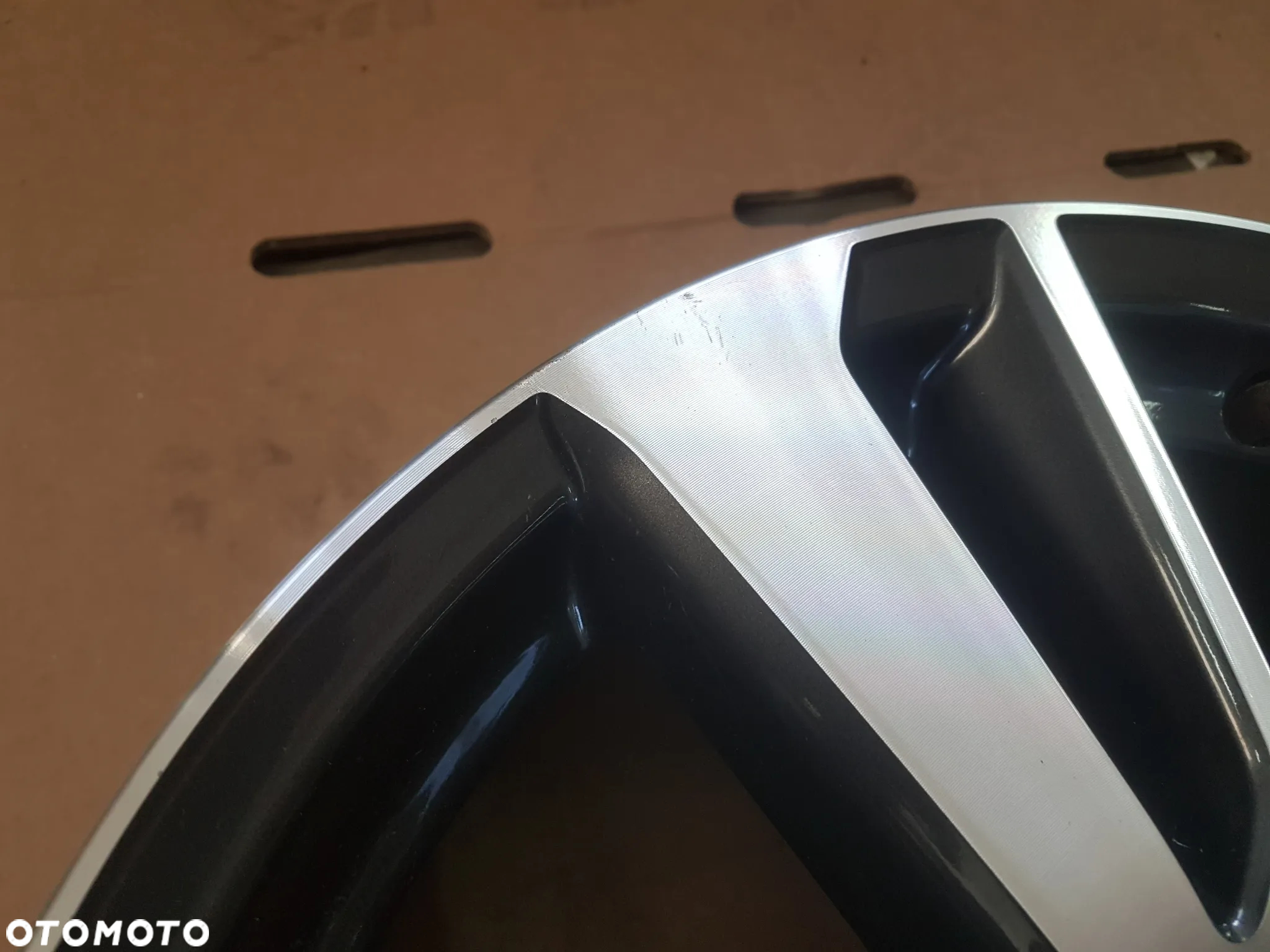 TOYOTA RAV4 IV ŁADNE FELGI ALUMINIOWE 17 ZE ŚRUBAMI I CZUJNIKAMI - 6