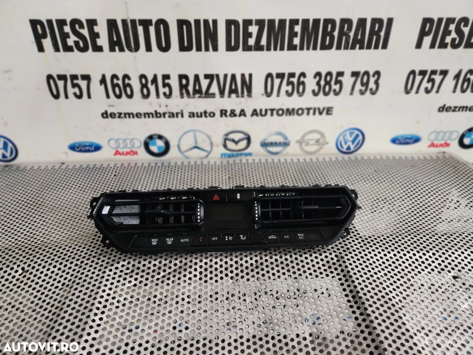 Panou Modul Control Clima Climatronic Grile Ventilatie Bord Bmw Seria 1 F40 F41 Volan Stanga Cod 4A - 1