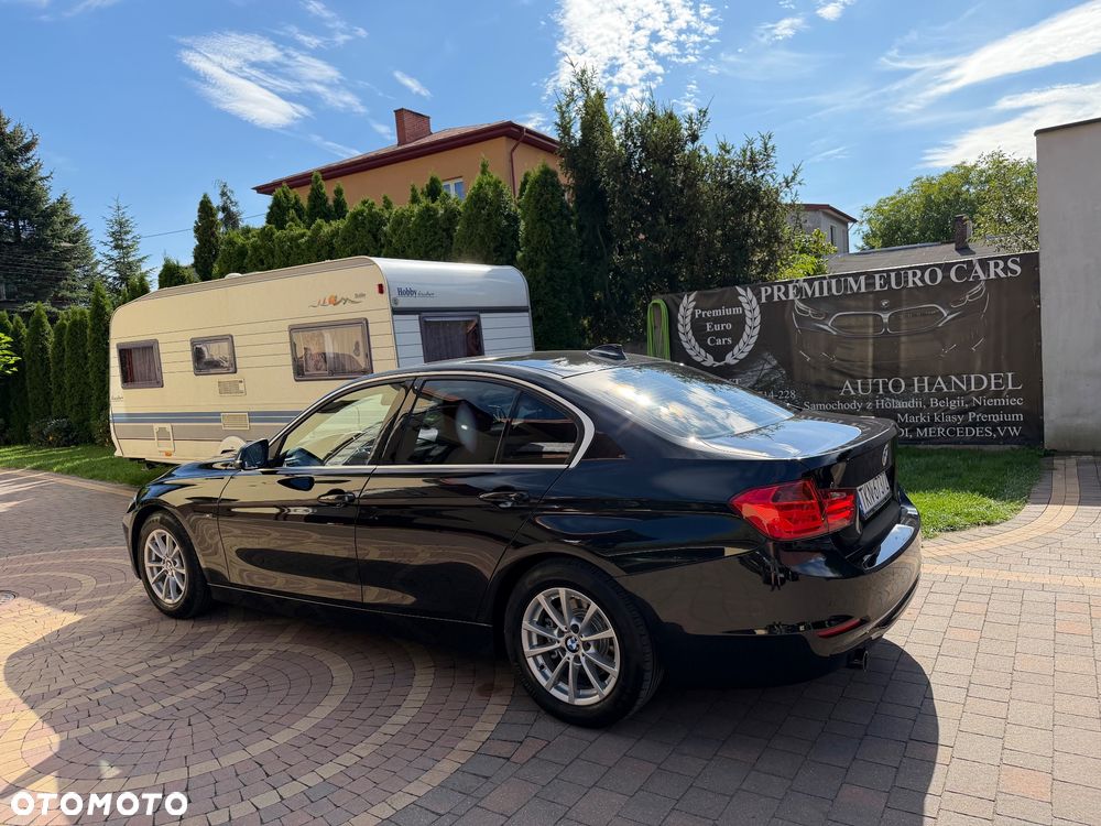 BMW Seria 3 320d Efficient Dynamic Edition Sport Line - 21