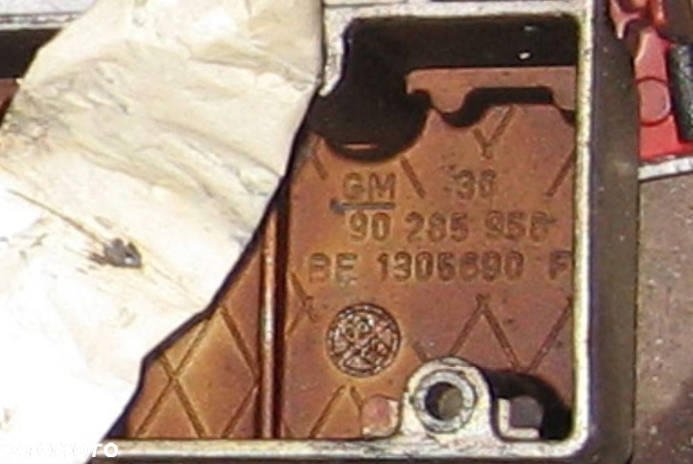 pokrywa zaworów OPEL KADETT GSI 2.0 16V 90285958 - 4