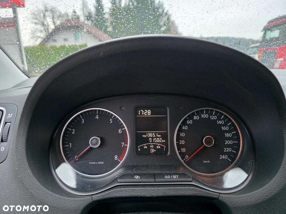 Volkswagen Polo 1.2 TSI Highline DSG - 8