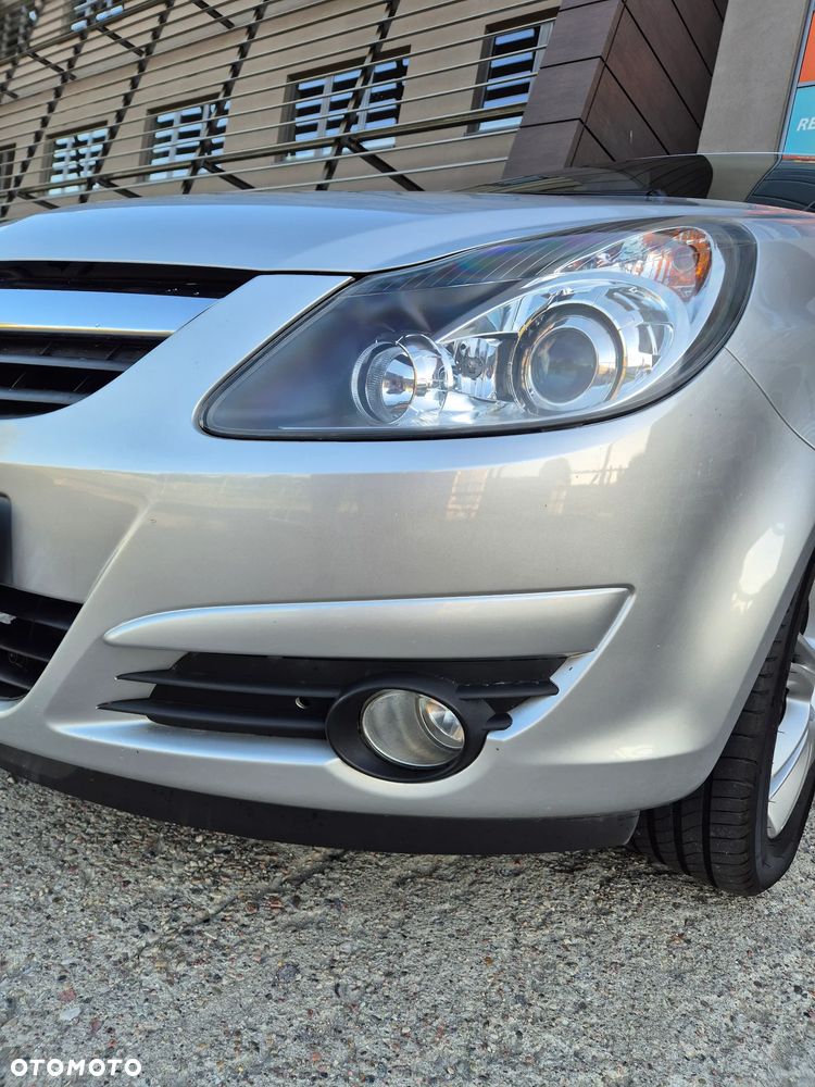 Opel Corsa 1.4 16V Innovation - 8
