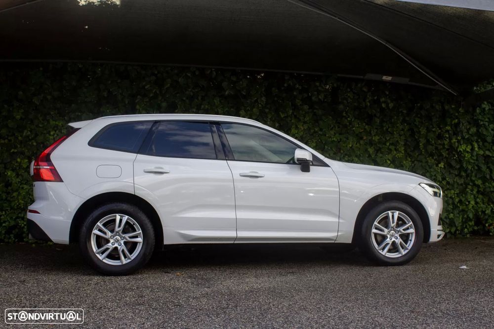 Volvo XC 60 2.0 D4 Momentum AWD Geartronic - 6