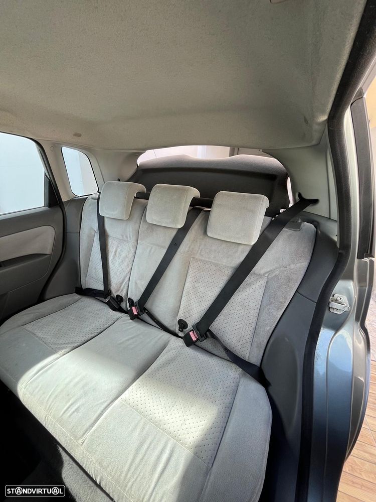 Ford Fiesta 1.4 TDCI Ghia - 4