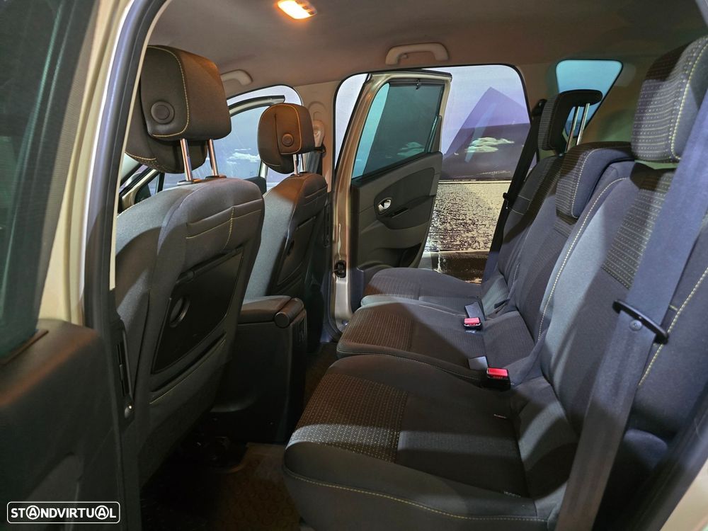 Renault Scénic 1.5 dCi Luxe - 7