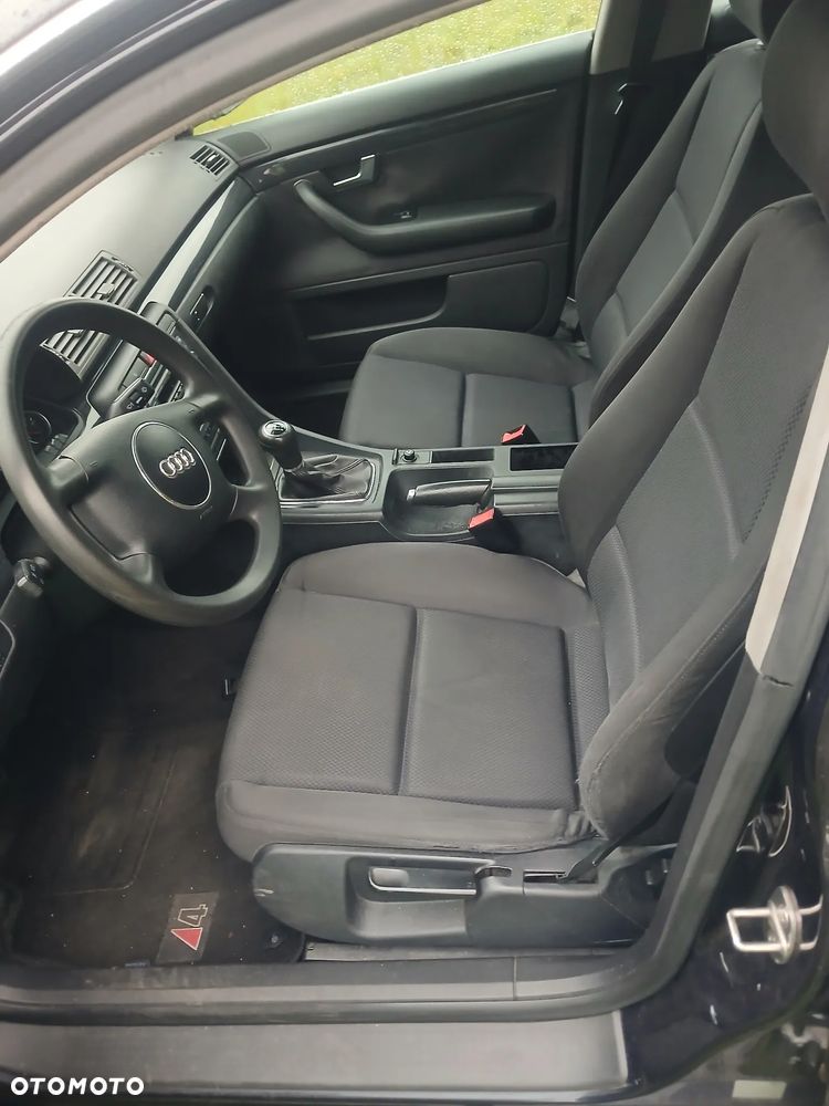 Audi A4 Limousine - 7