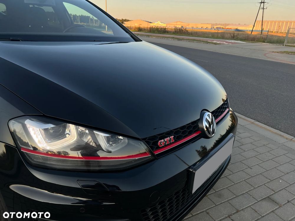 Volkswagen Golf 2.0 TSI BMT GTI Performance - 23