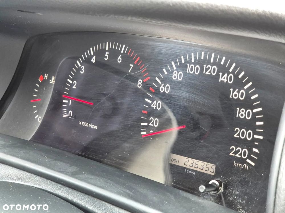 Toyota Corolla 1.4 VVT-i Base - 3