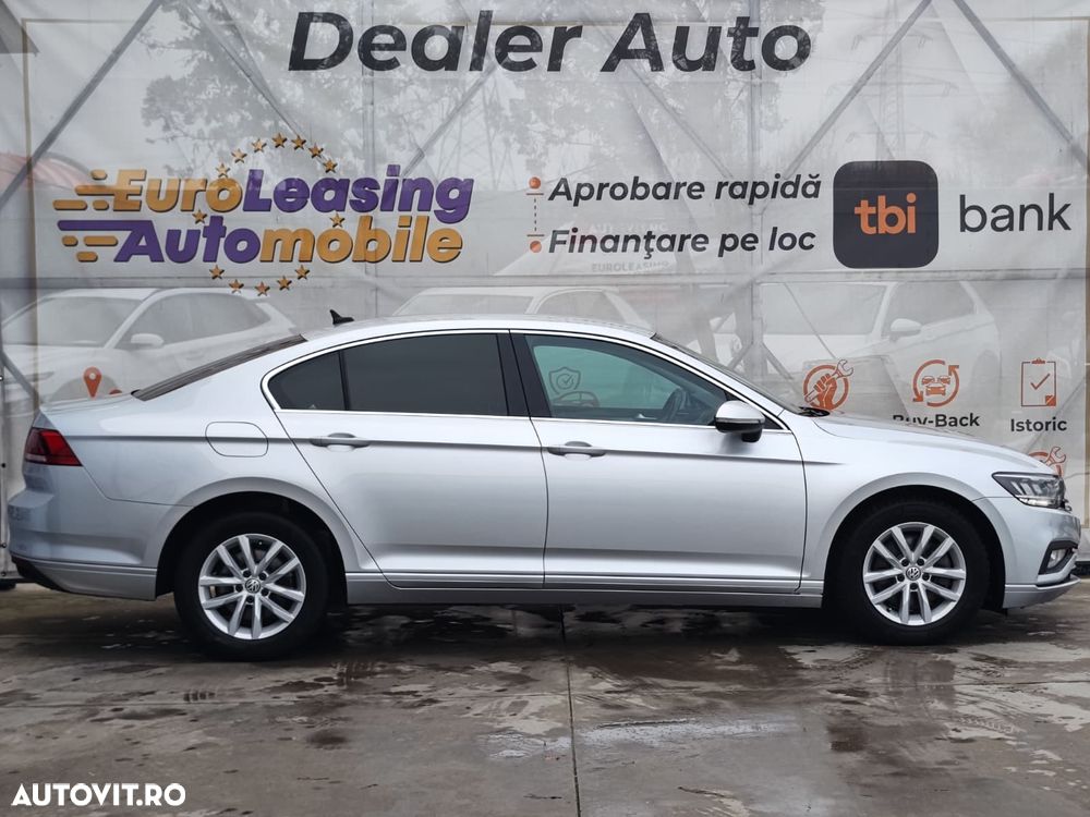 Volkswagen Passat - 4