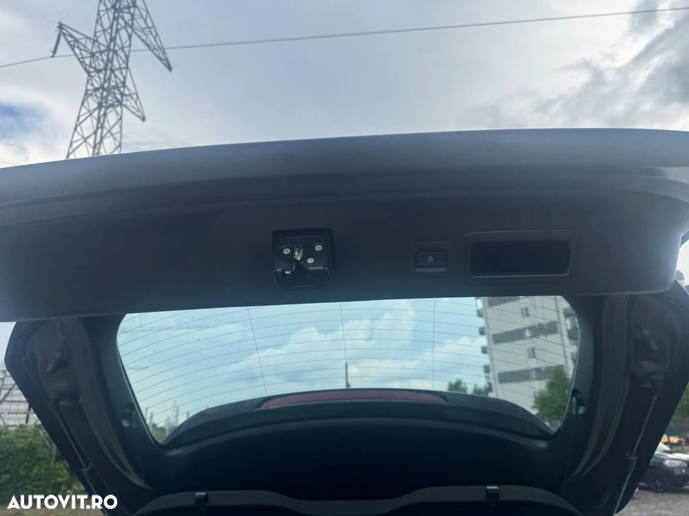Mazda MX-30 e-SKYACTIV EV Advantage (Modern Confidence) - 9