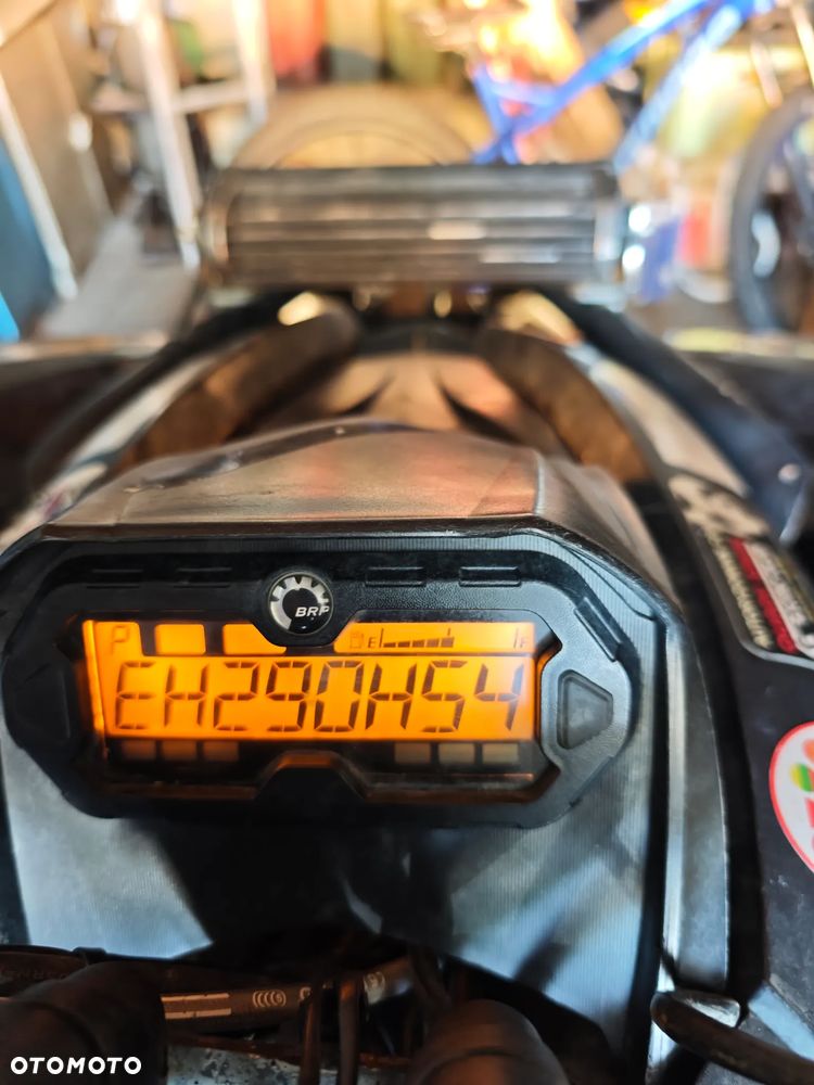 Can-Am Renegade - 5