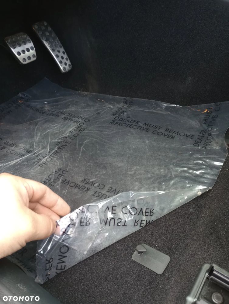 Dodge Challenger - 10