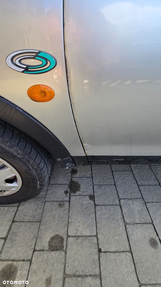 Opel Corsa 1.2 City 16v - 11