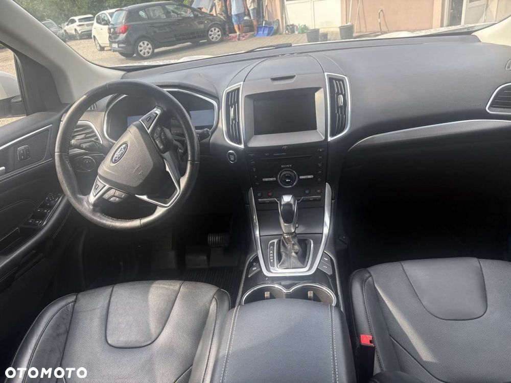 Ford Edge - 11