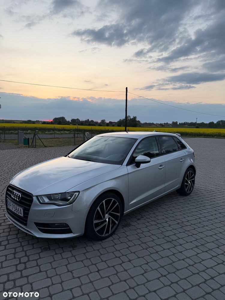 Audi A3 Sportback 1.6 TDI DPF Ambition S tronic - 15