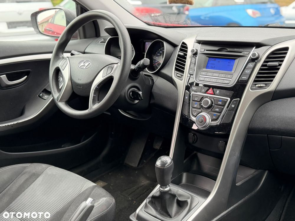 Hyundai i30 1.4 Trend - 17
