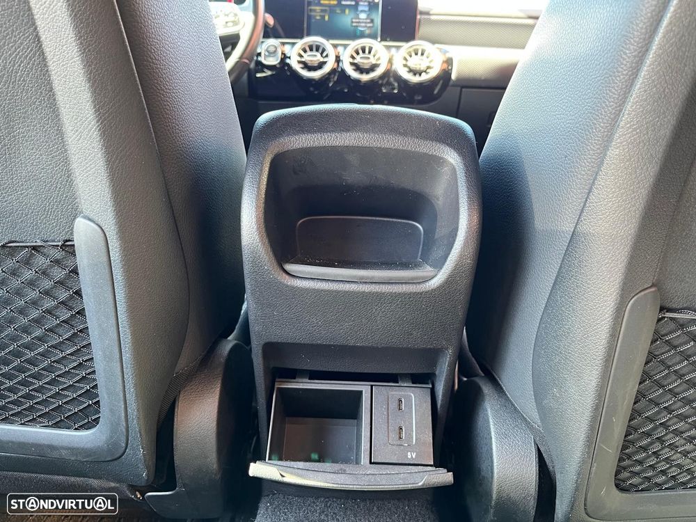 Mercedes-Benz CLA 180 - 13