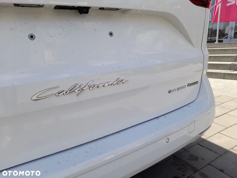 Volkswagen Multivan - 17