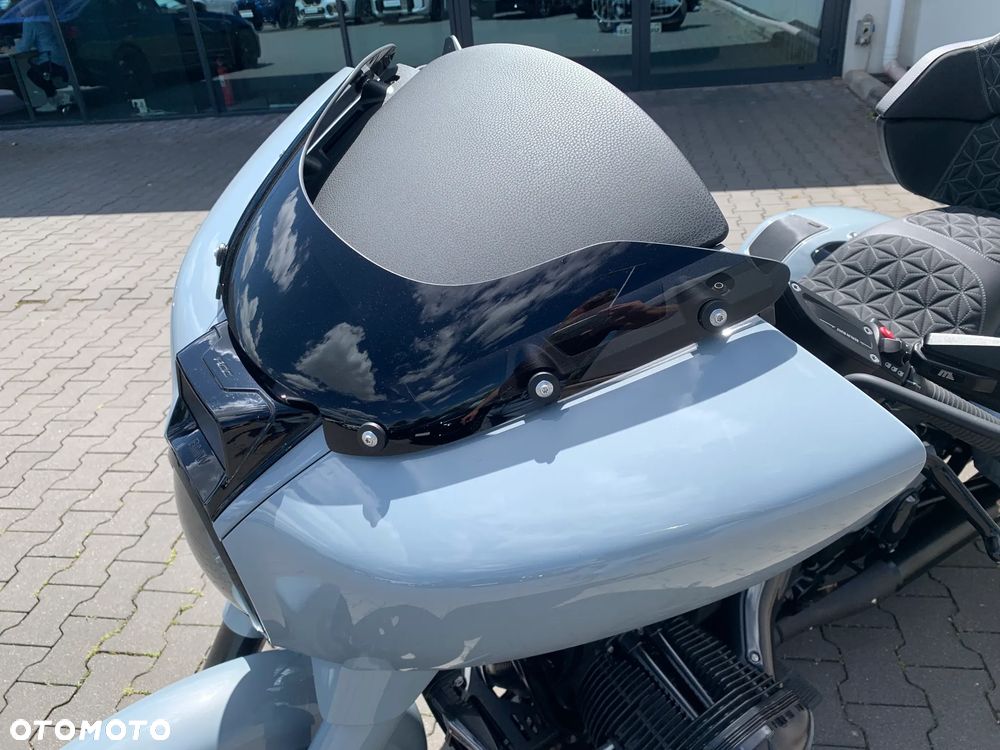 BMW R - 8