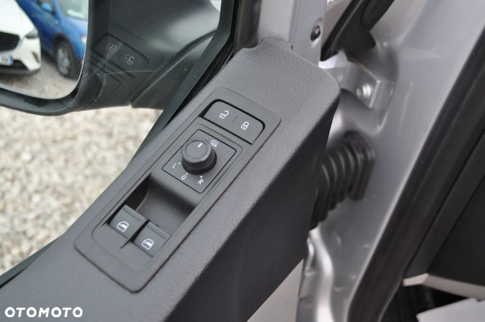 Volkswagen Transporter - 17