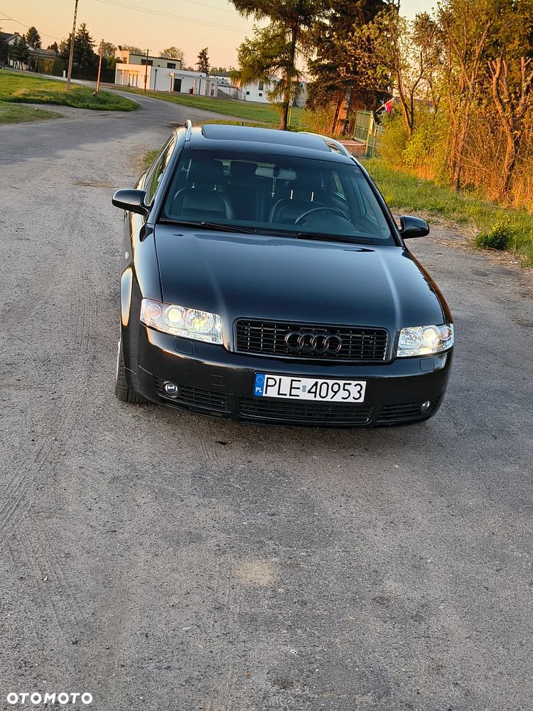 Audi A4 Avant 3 - 26
