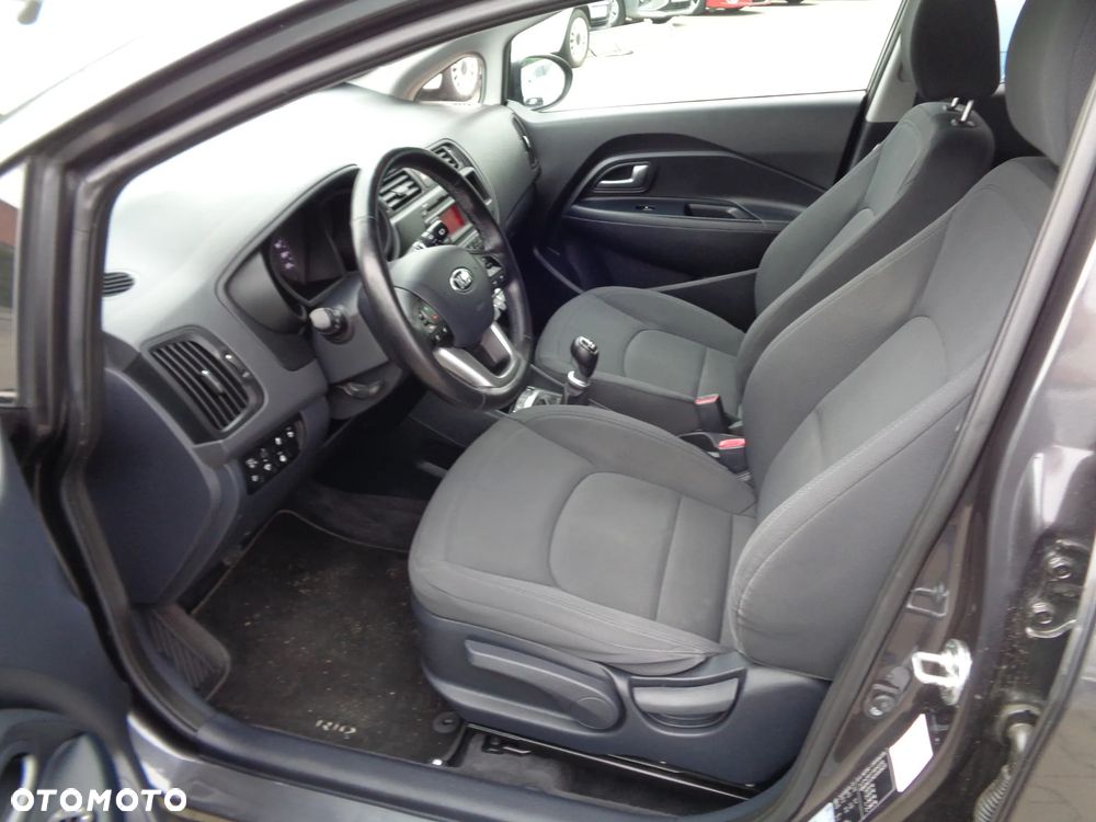 Kia Rio 1.4 Comfort - 10