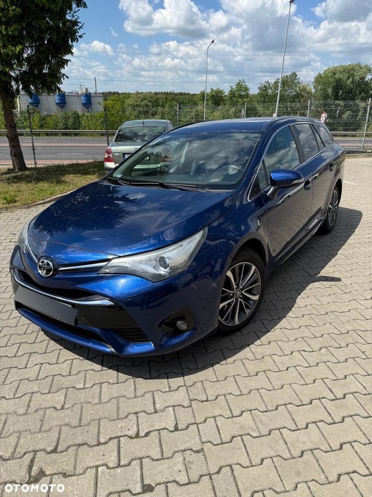 Toyota Avensis 2.0 D-4D Prestige - 1